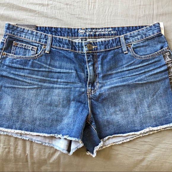Gap Size 16 Sexy Boyfriend Cutoff Jean Shorts - Picture 2 of 5